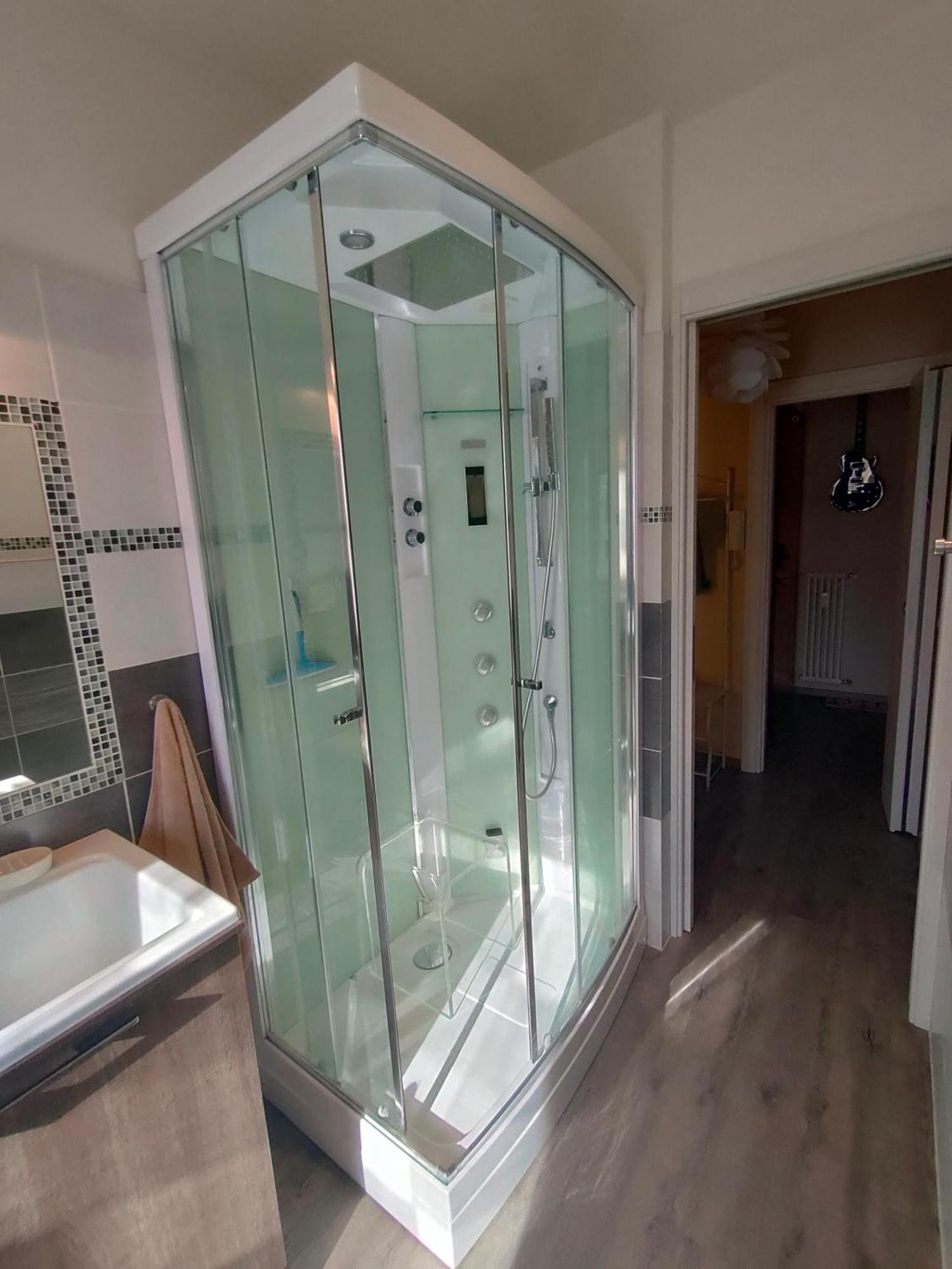 Appartamento Chentre En Ville - A 2 Passi Dal Centro - Parcheggio Gratuito - Cir-Vda-Aosta-0073 Kültér fotó